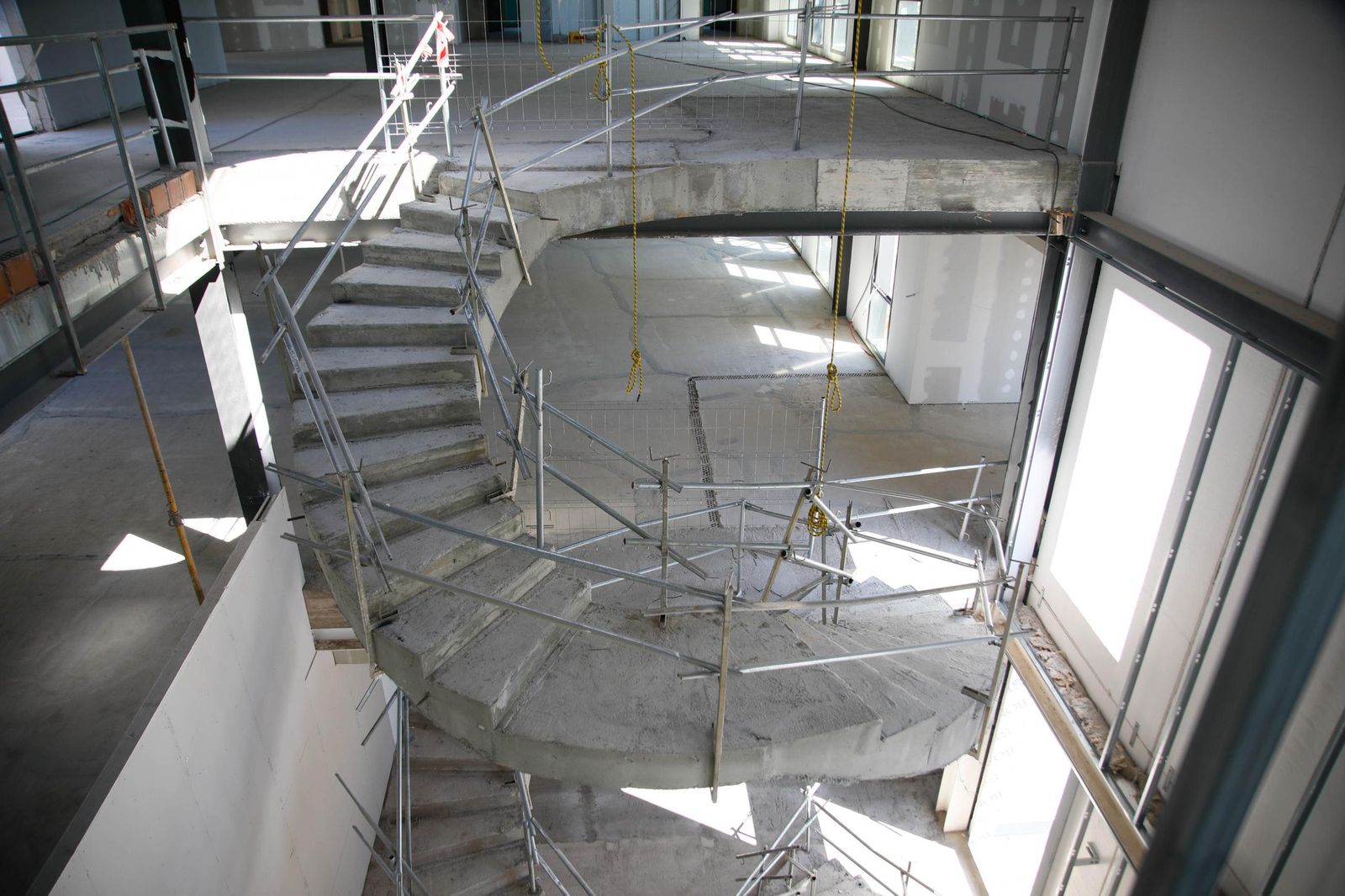 Luis Planas en una visita a la cooperativa Única