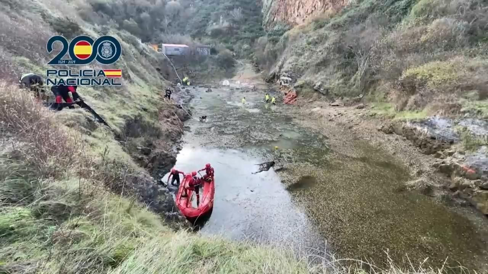 Sin rastro en la balsa de la mina asturiana de la mujer y el bebé desaparecidos en 1987