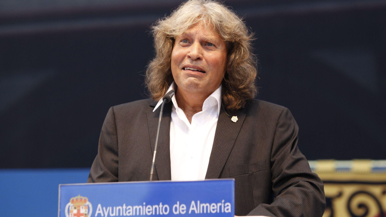 El cantaor jerezano José Mercé fue el pregonero de la feria de 2013 El cantaor jerezano José Mercé fue el pregonero de la feria de 2013