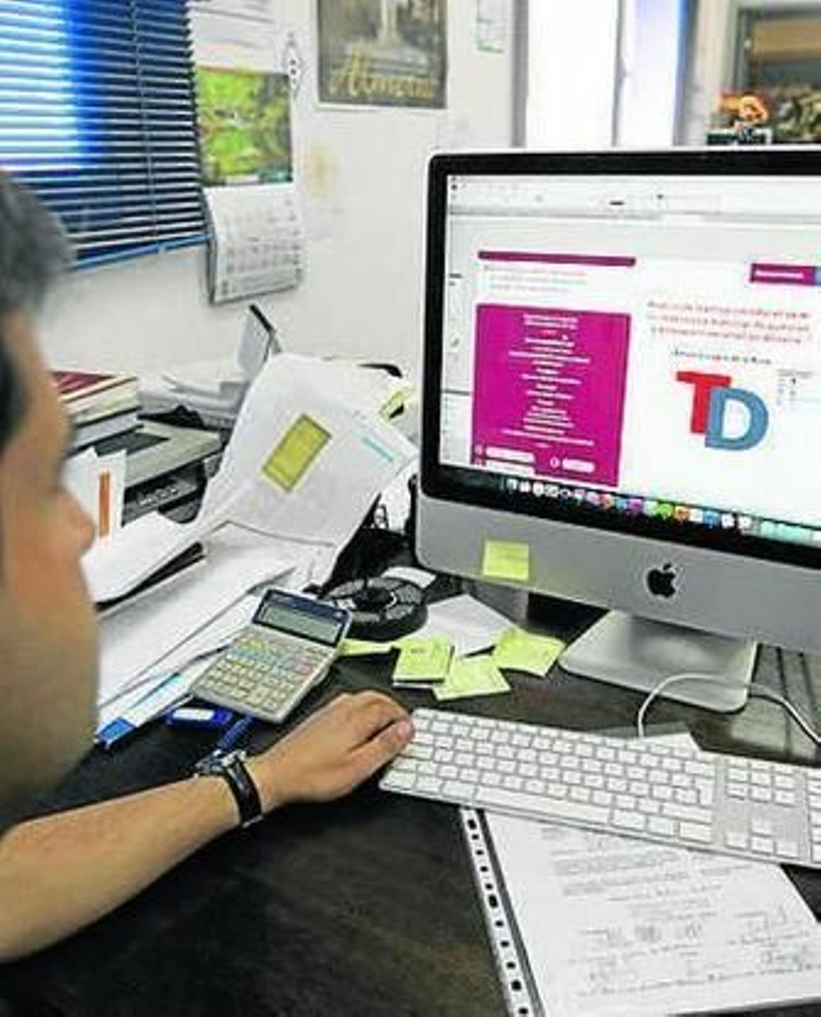 Página de la editorial de la UAL.