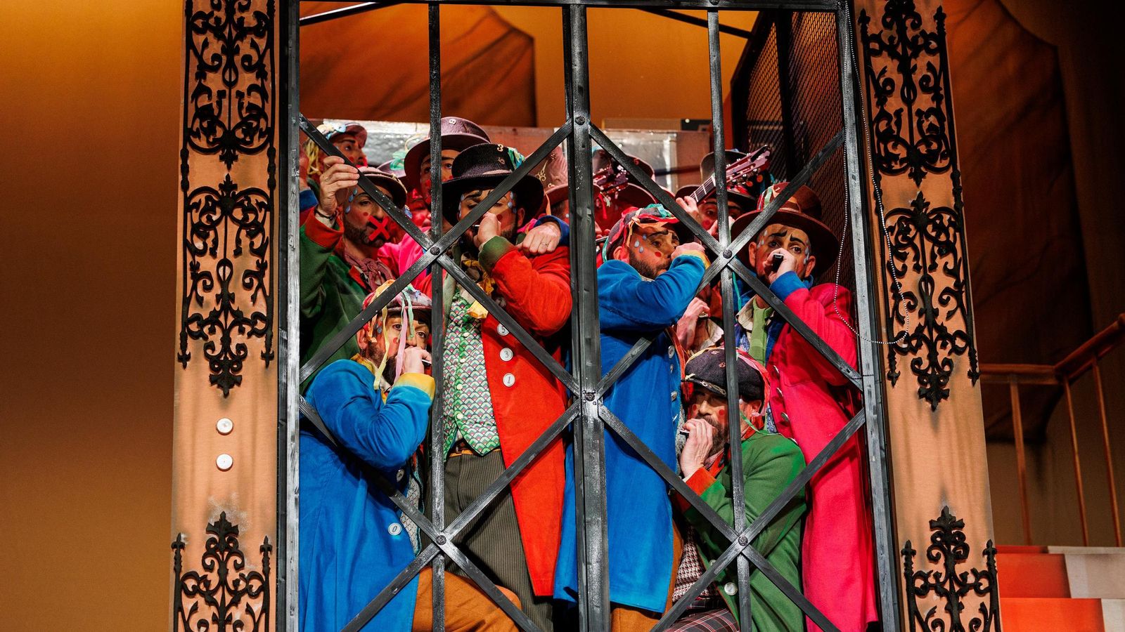 Búscate entre las mejores imágenes de la cuarta sesión semifinal del COAC 2025