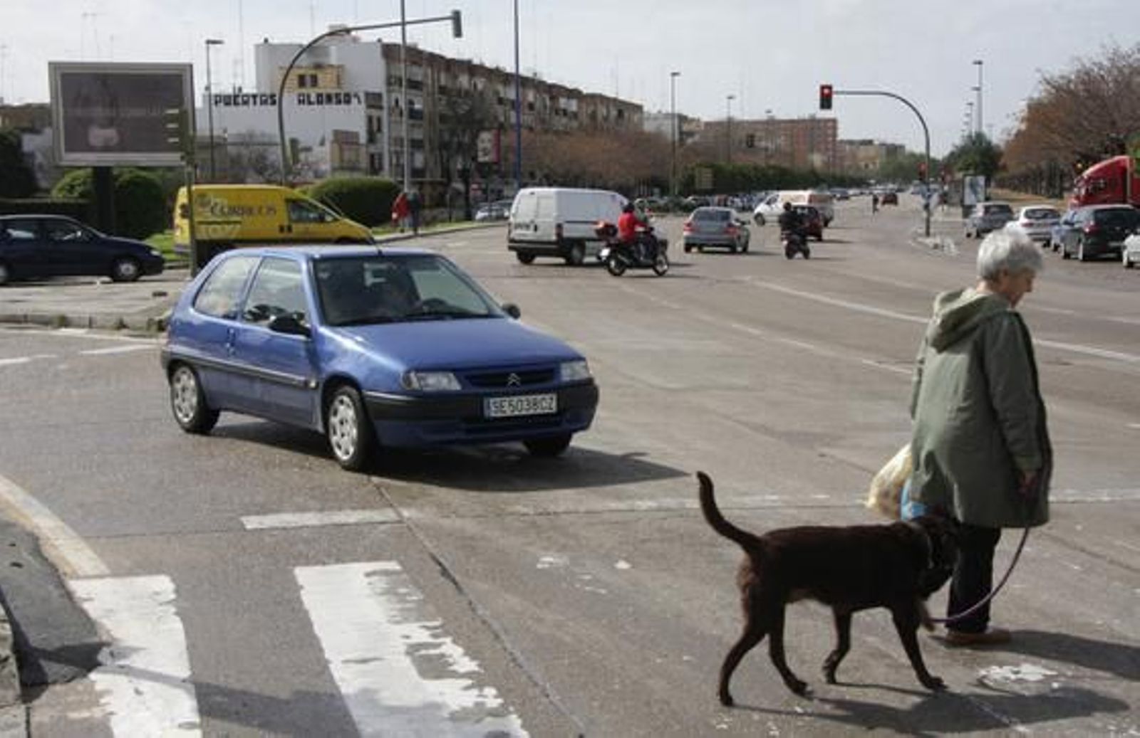 La Ronda del Tamarguillo no logra convertirse en un lugar de esparcimiento ciudadano.

Foto: Belén Vargas