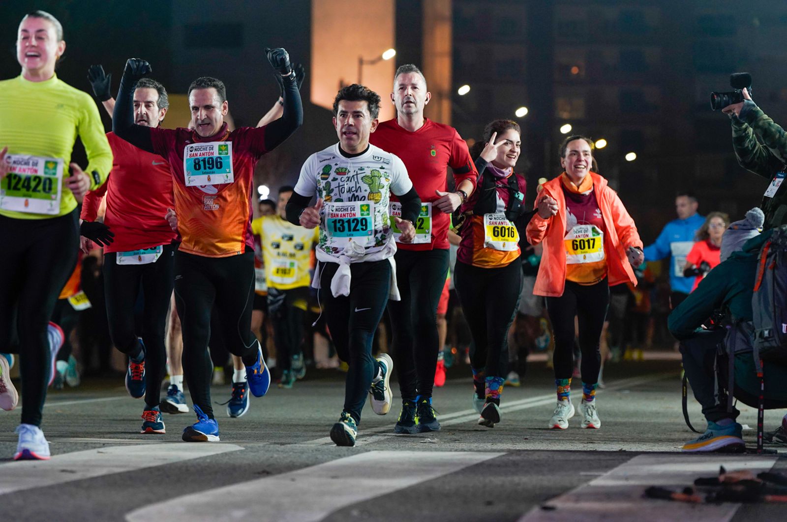 En imágenes: búscate en tu llegada a meta de la Carrera de San Antón 2026 (13)