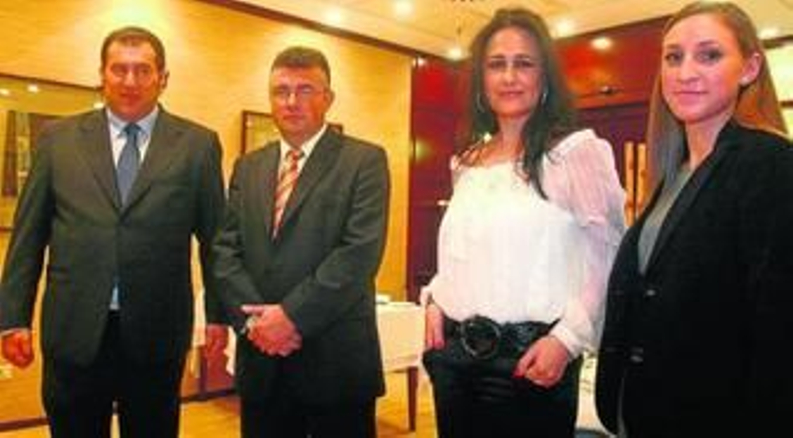 Emilio Millán, José Antonio Vieira, Regina y Esperanza Ortega.