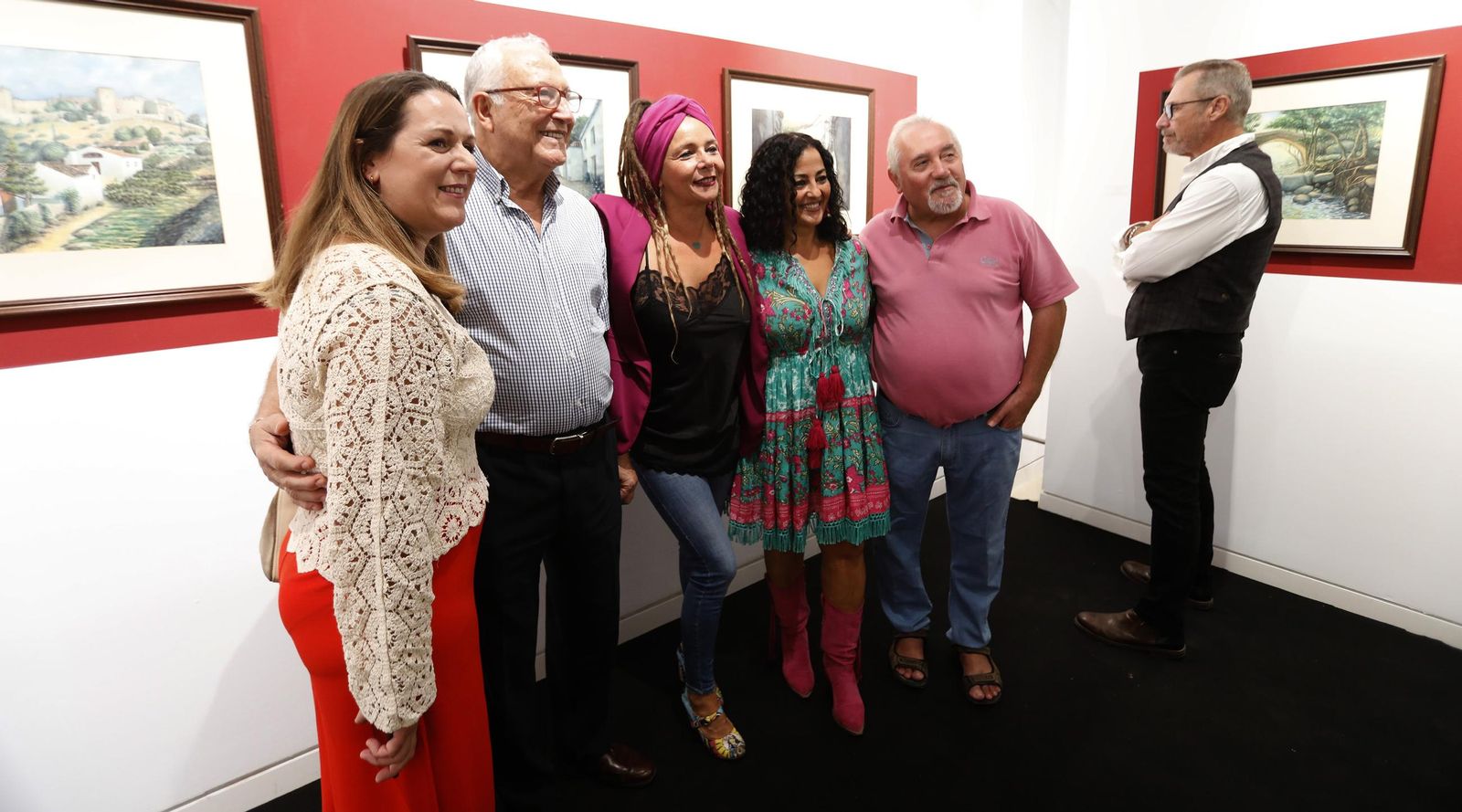 Fotos de la exposición de acuarelas y dibujos de Antonio Torremocha en La Línea