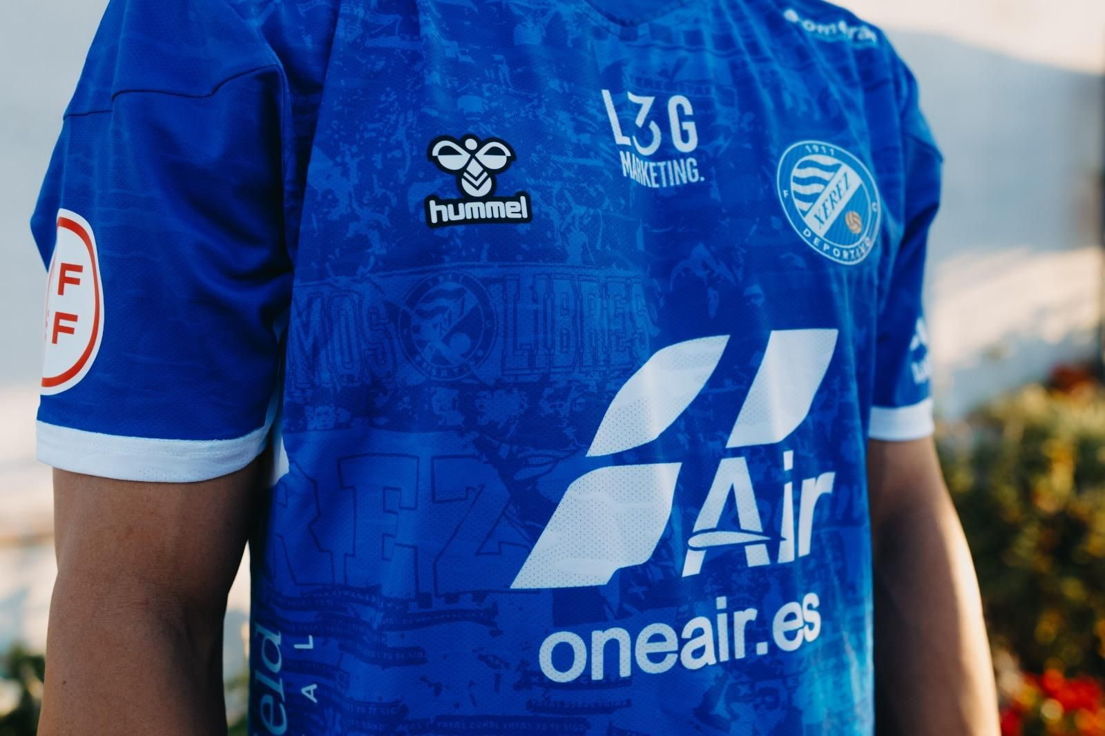 Detalles de la nueva camiseta del Xerez DFC.