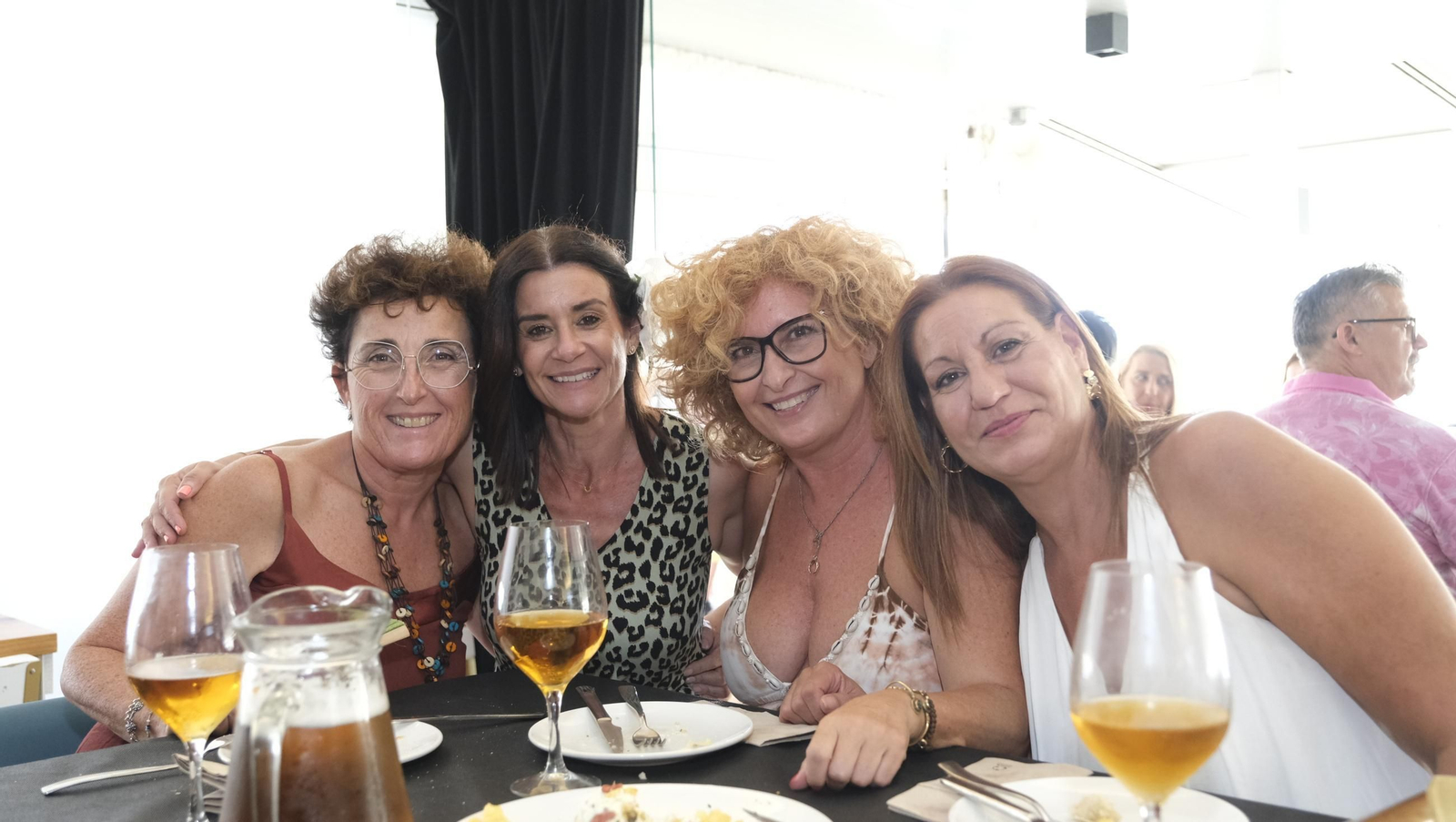 Sábado de Feria del Mediodía de Almería en La Bellota y El Buey, en La Cuarta Planta y en los ambigús