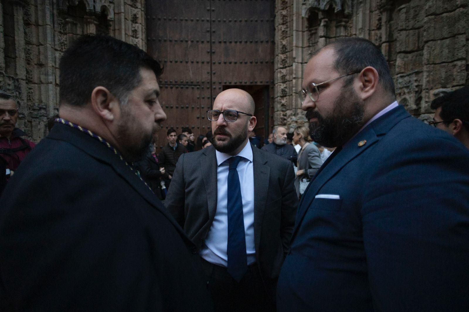 Las imágenes del Lunes Santo 2024 en El Puerto: Afligidos