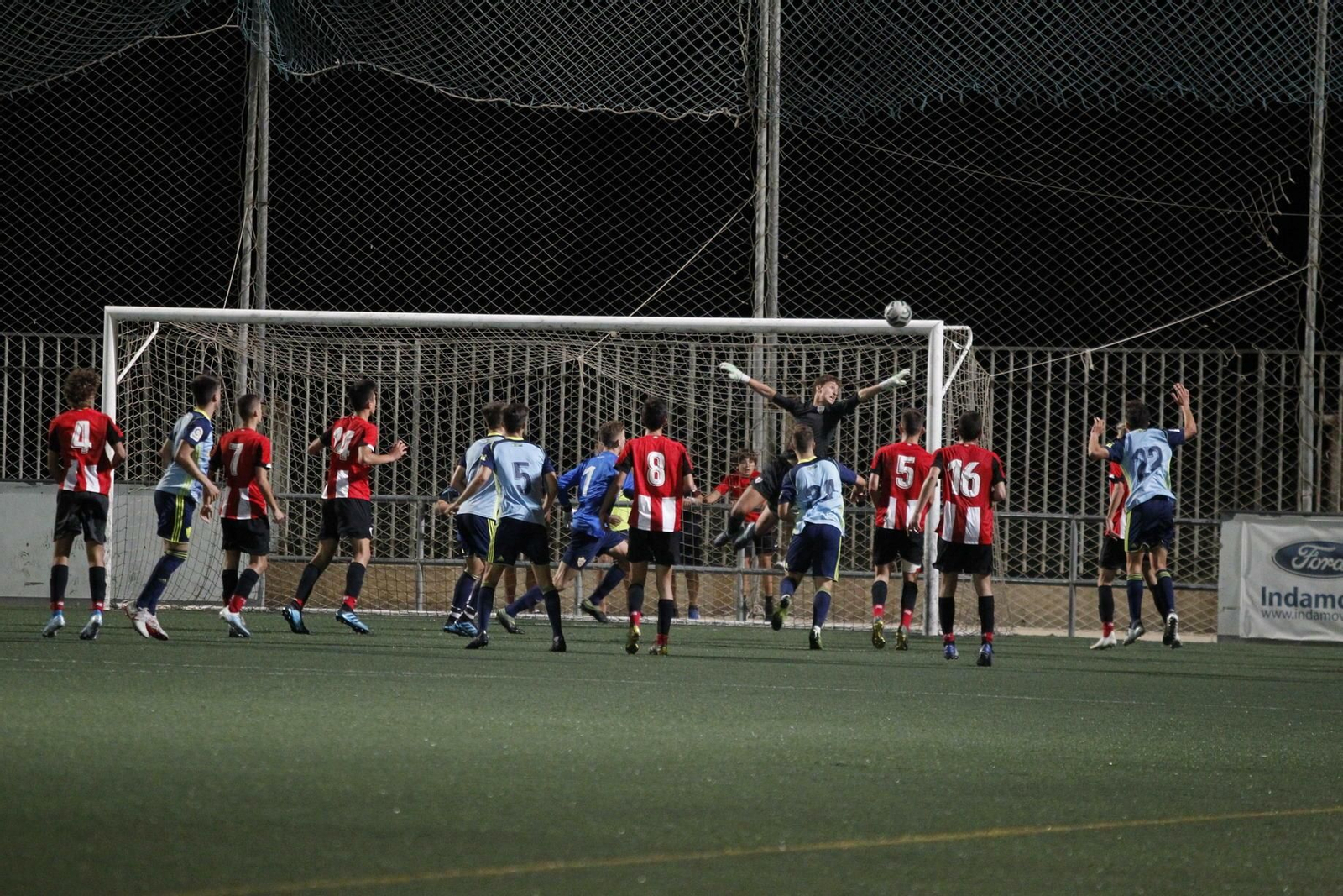 Las imágenes del VII Trofeo de Feria de Fútbol Juvenil 'I Memorial Juan Oncala'