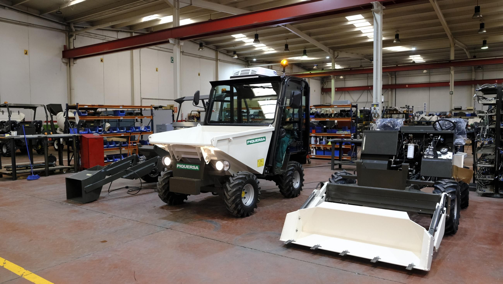 Un recorrido en imágenes por Piquersa, 25 años de maquinaria almeriense