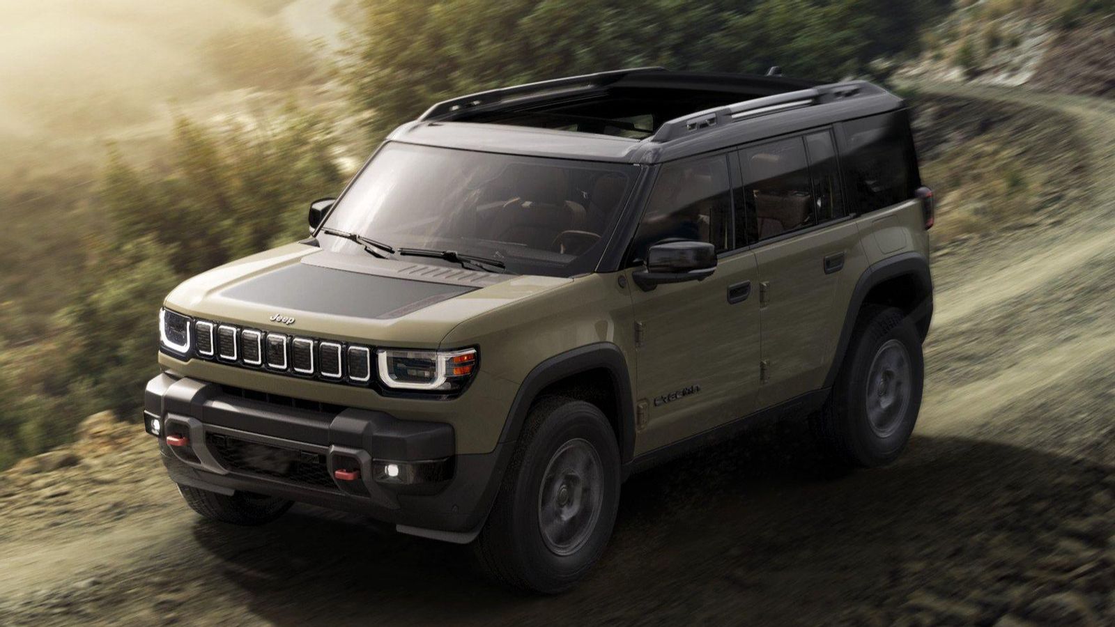 El techo puede ser el de serie panorámico de doble panel desmontables o uno corredizo eléctrico Sky One-Touch, que es opcional.