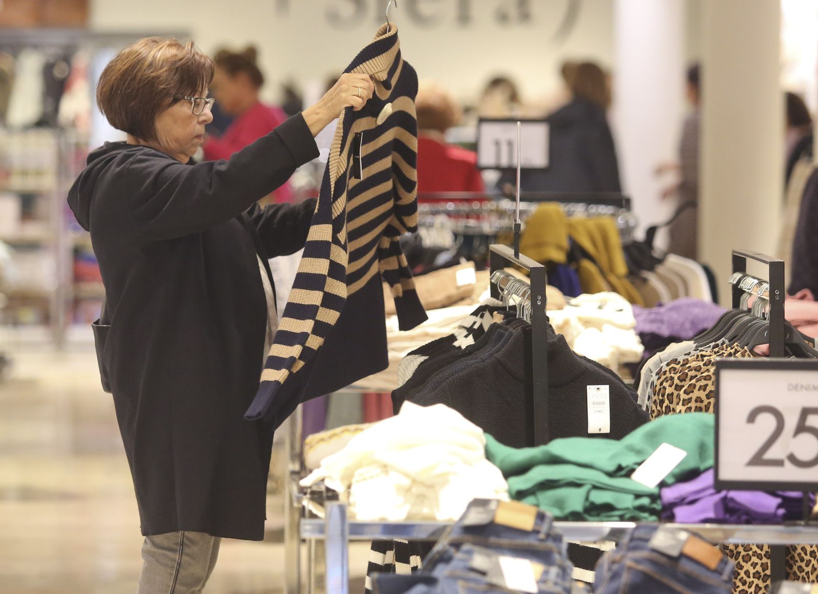 El 33% de los malagueños encuestados por la UCE destinará en regalos más de 200 euros por persona.