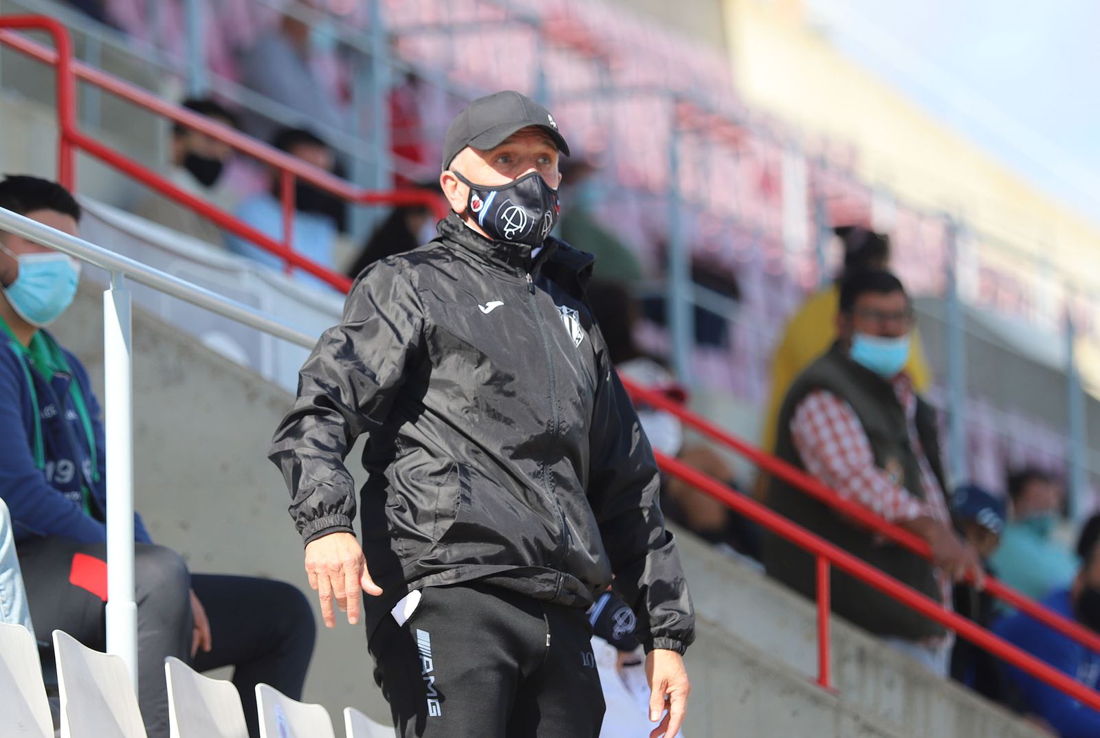 Imágenes del encuentro del Cartaya ante el Écija