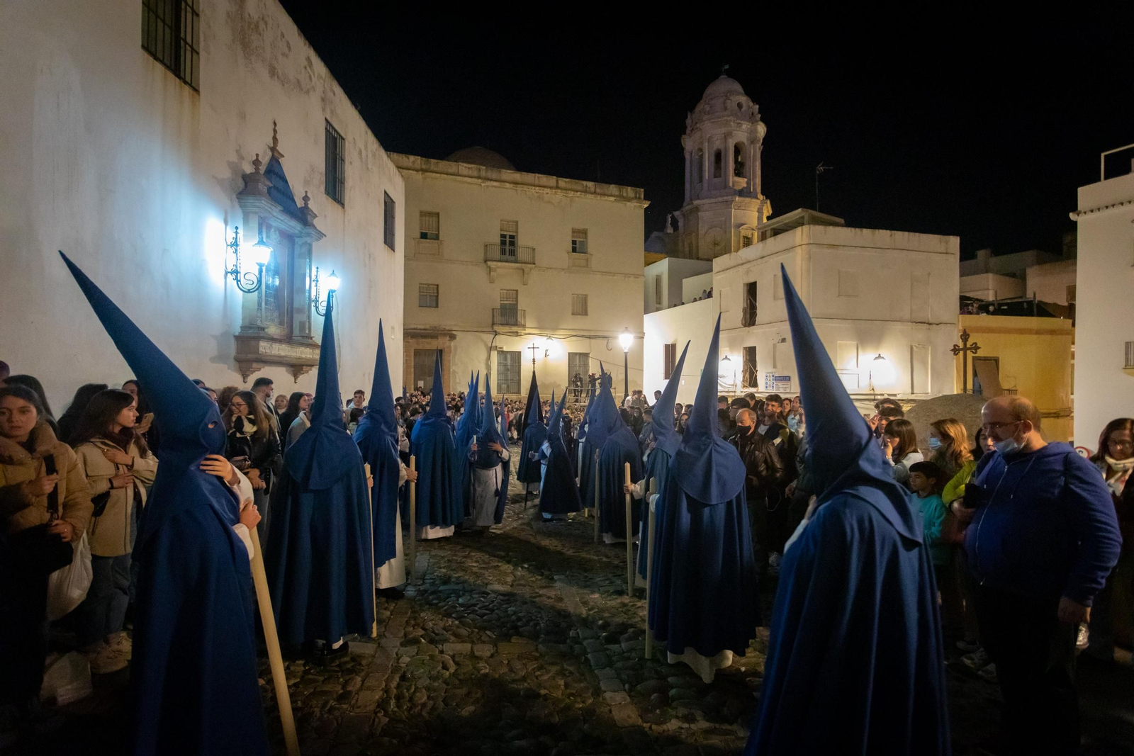 Las imágenes de la cofradía del Perdón en la Semana Santa de Cádiz 2022