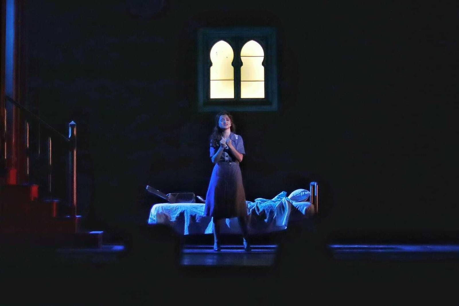El musical 'El tiempo entre costuras', en el Teatro Cervantes hasta 10 de septiembre, en imágenes