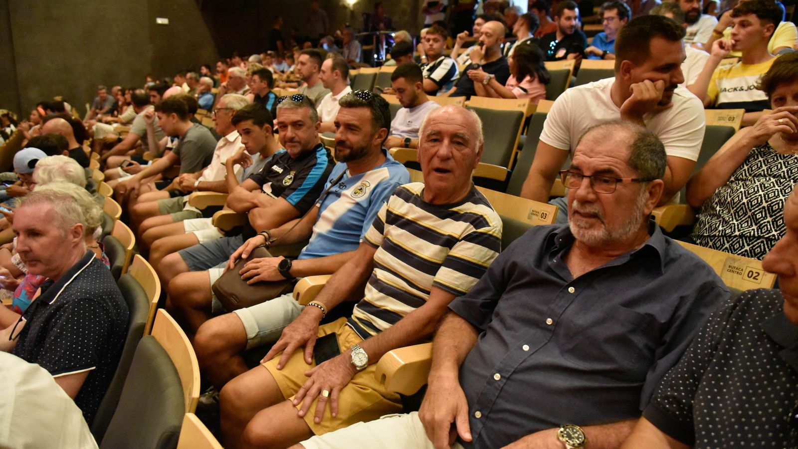 Las fotos de La I Gala de la Rela Balompedica Linense