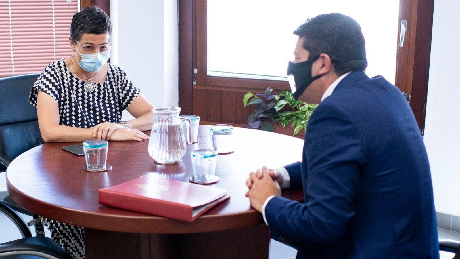 Arancha González Laya y Fabián Picardo reunidos en Algeciras el pasado julio Arancha González Laya y Fabián Picardo reunidos en Algeciras el pasado julio