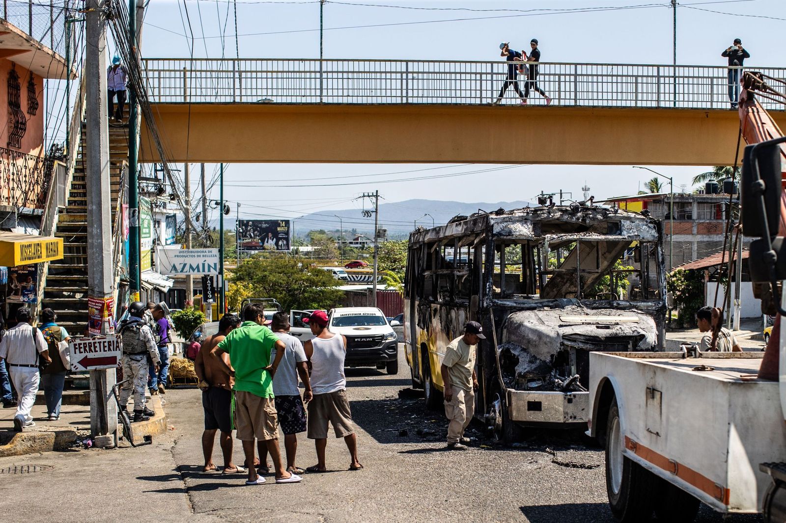Las fotos de la ola de violencia en México tras la muerte del narco El Mencho