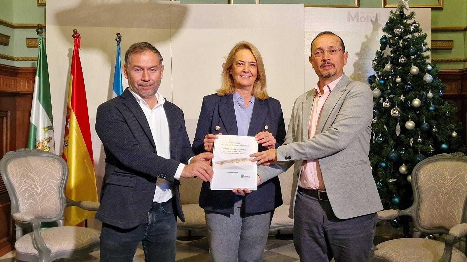 Durante la presentación del Plan de Desarrollo Turístico Durante la presentación del Plan de Desarrollo Turístico