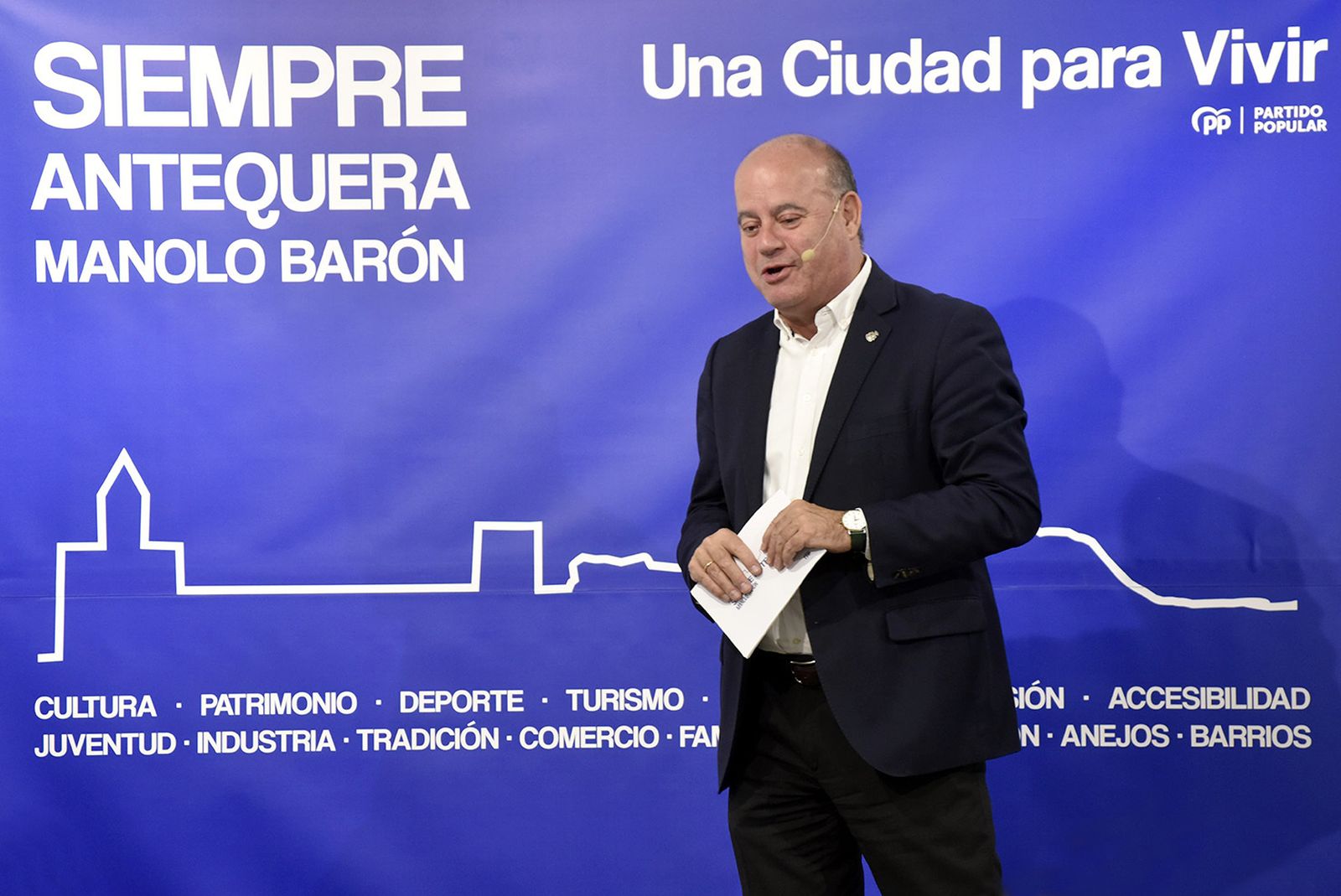 Manuel Barón durante la presentación de sus propuestas.