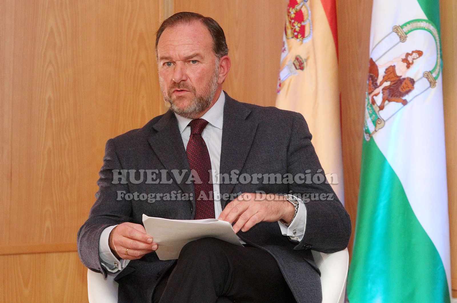 Mesa redonda en la FOE sobre retos y oportunidades de la transición energética, en imágenes