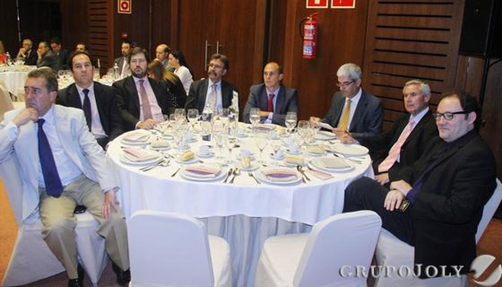 José Suárez Mora, Antonio Noria Villegas, Carlos Villarrubia, Javier Domingo, Alejandro Cueto, Ángel Navarro, J. Luis González y Carlos Mármol.


Foto: Victoria Hidalgo / Juan Carlos Vazquez