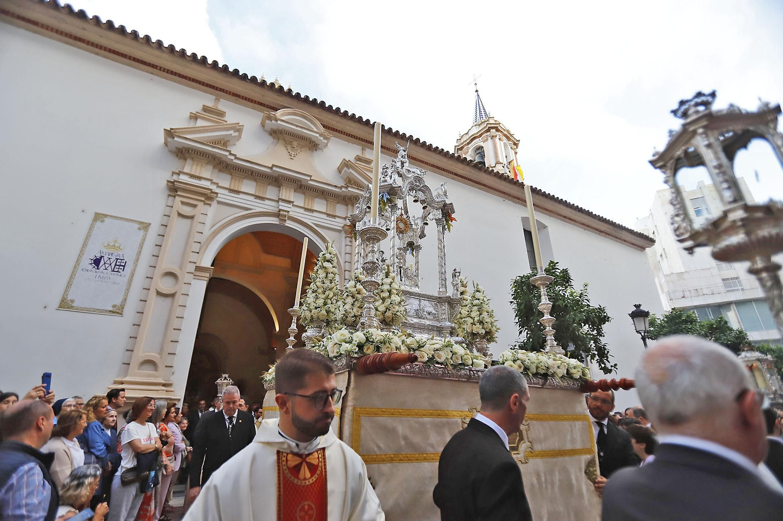 Imágenes de la procesión del Corpus Christi en Huelva