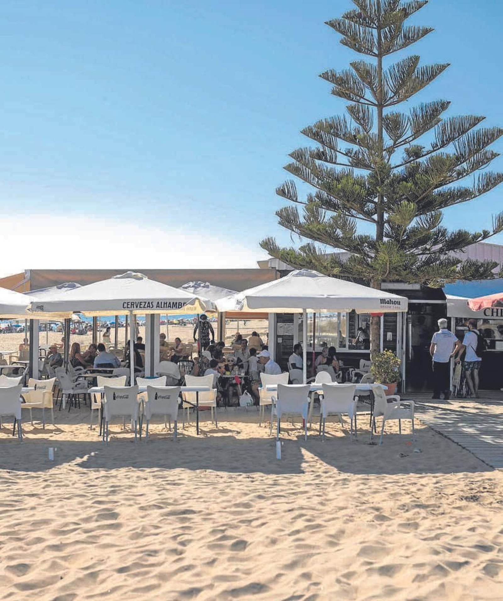 Los chiringuitos, otro de los reclamos turísticos.