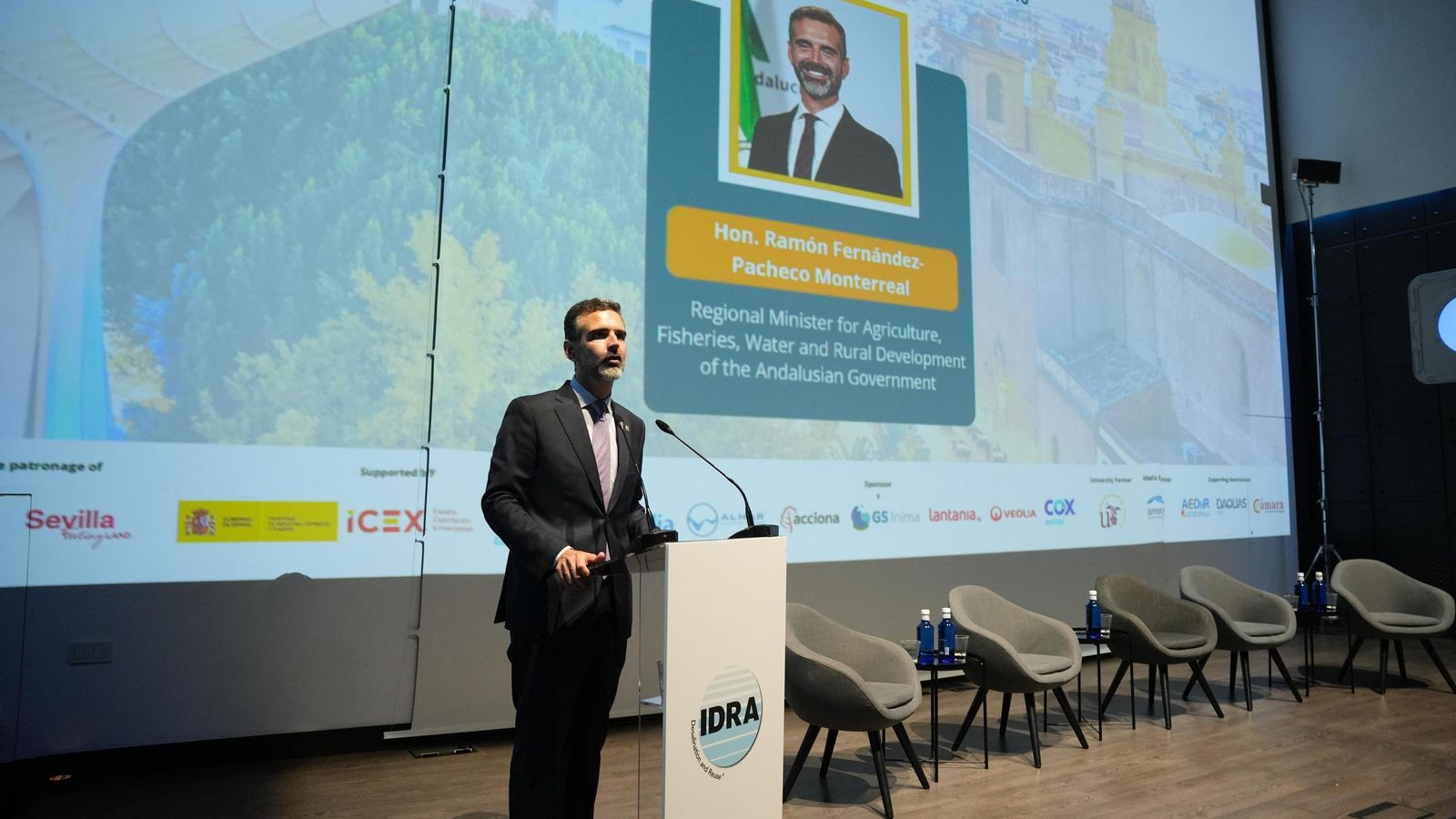 El consejero en el congreso