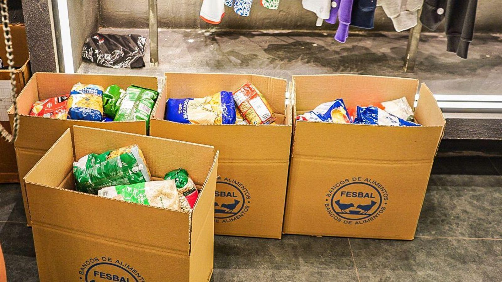 Comida obtenida en la recogida de alimentos organizada por Saiko en Granada