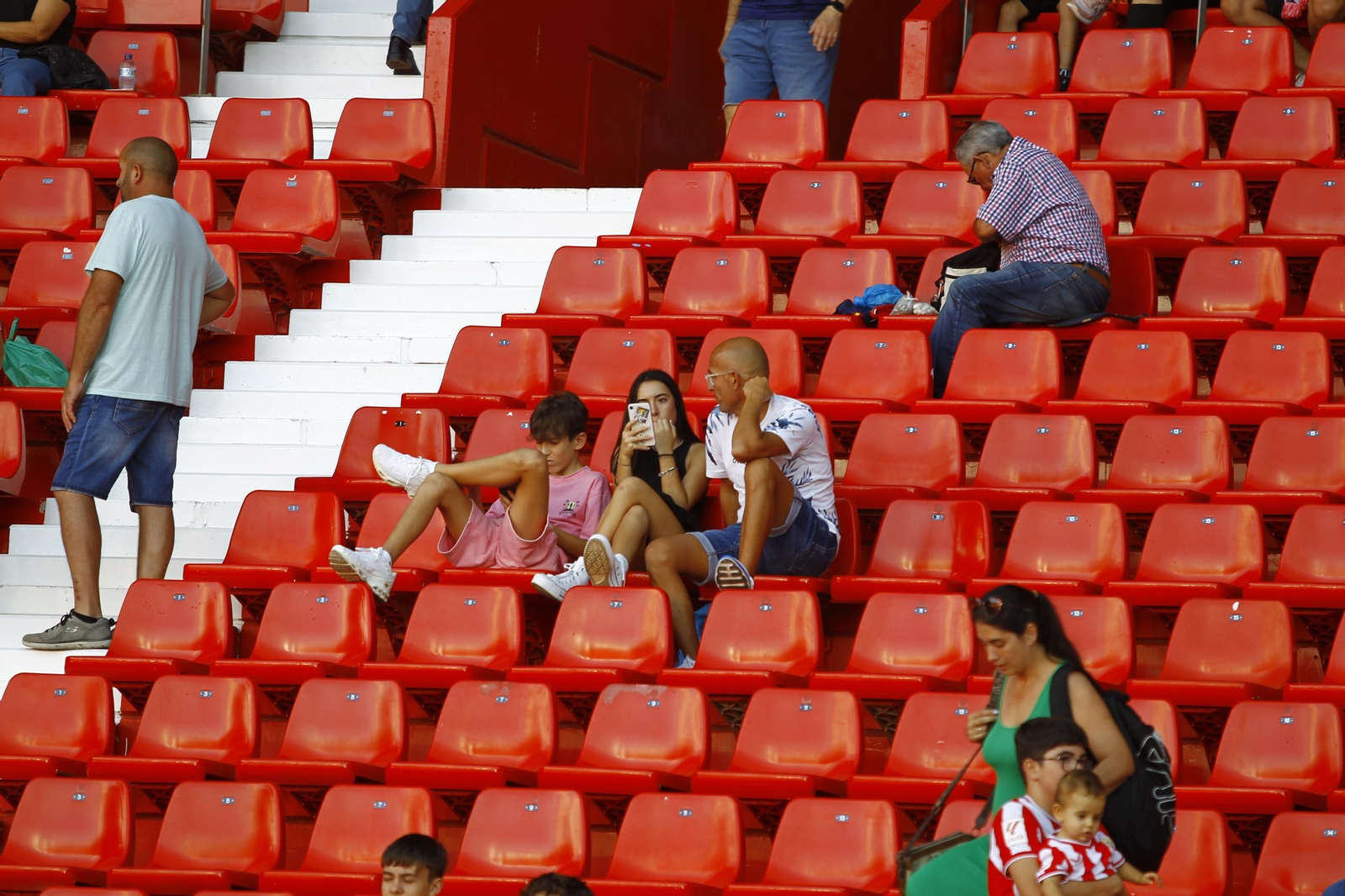 Búscate en el partido U.D. Almería-Real Burgos