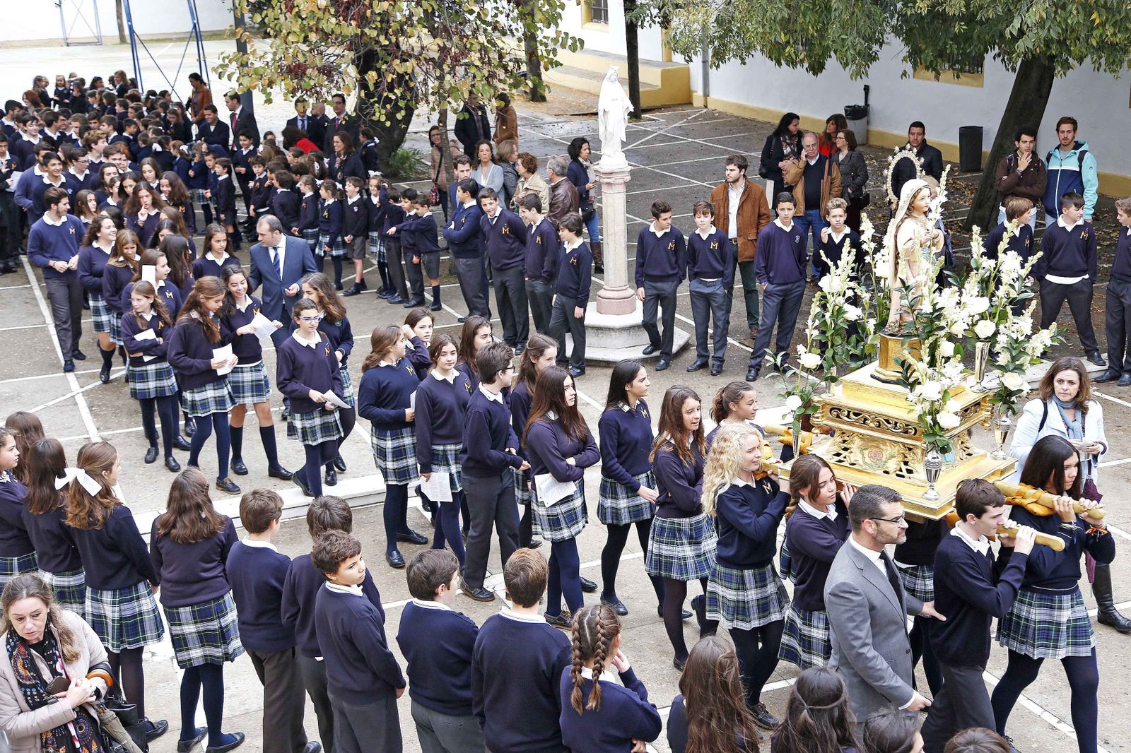 Cuatro siglos de tradición en la Compañía en torno a la Niña María