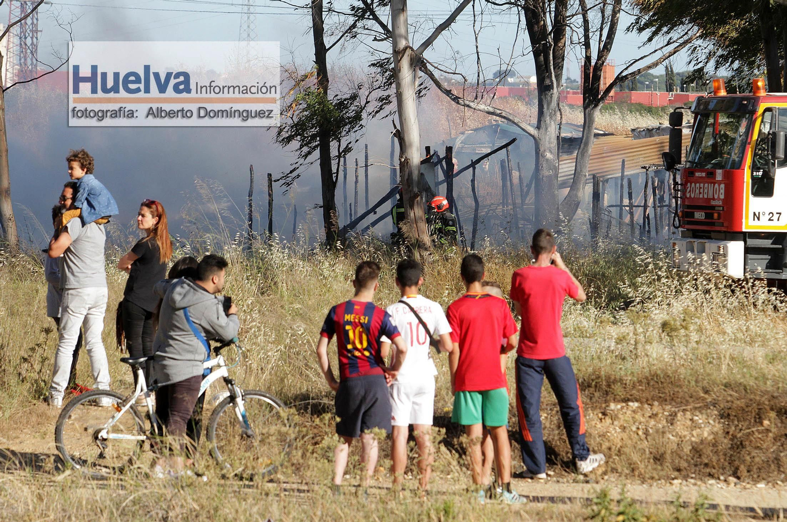 Imágenes del incendio en el asentamiento de las Metas