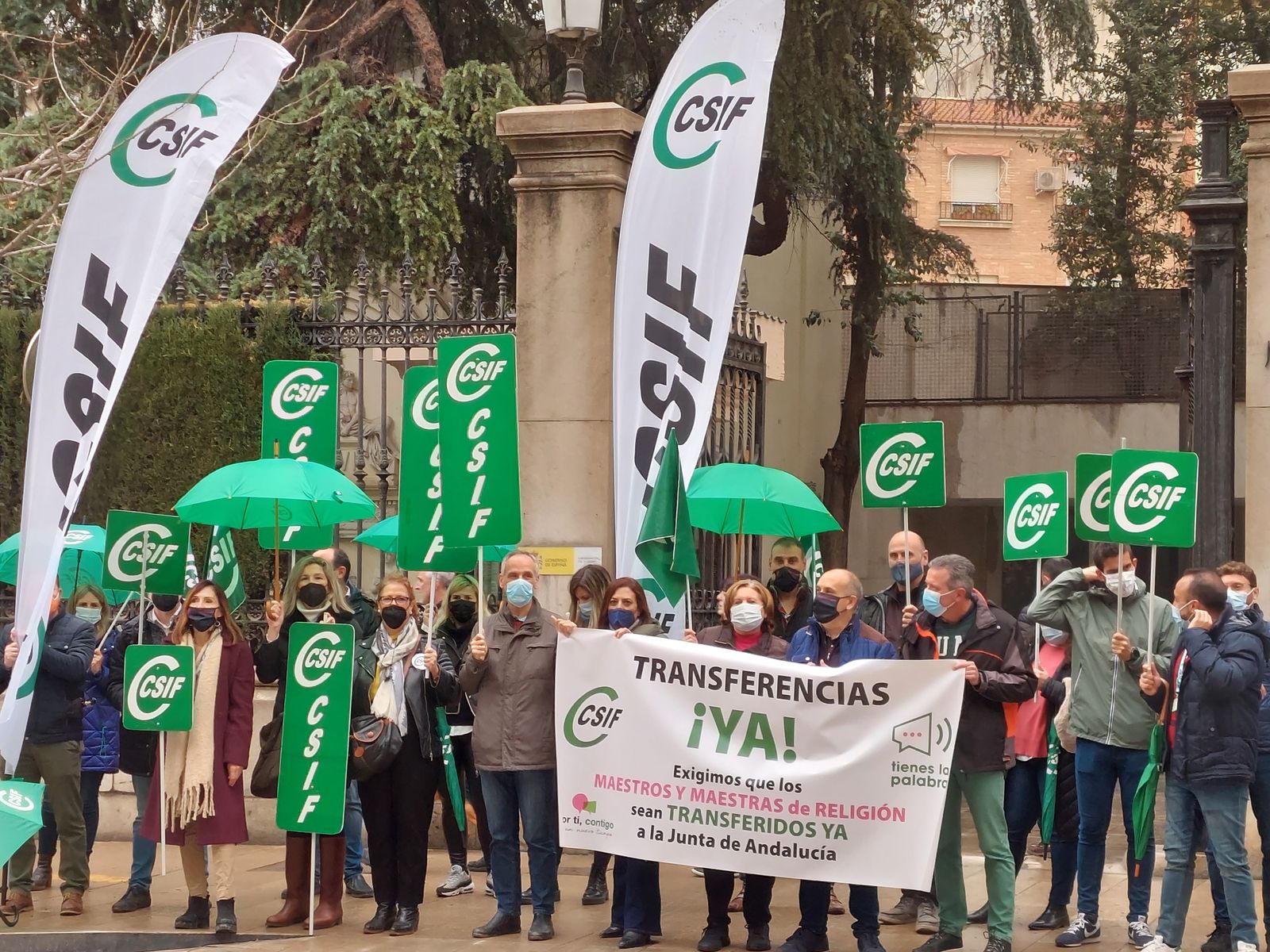 Los maestros de Religión de Granada reclaman su transferencia a la Junta de Andalucía