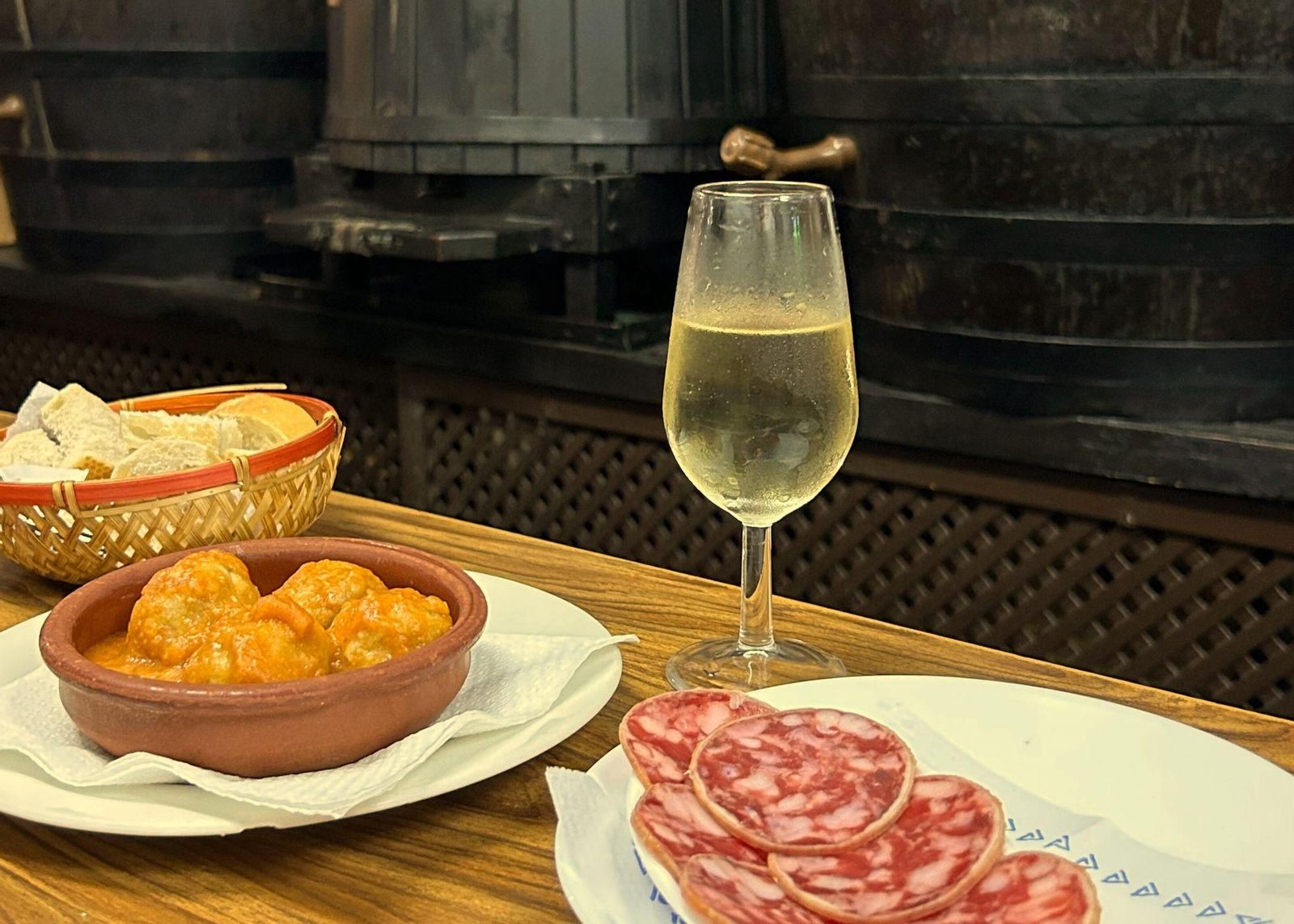 Tapas de Bodegas Guzmán