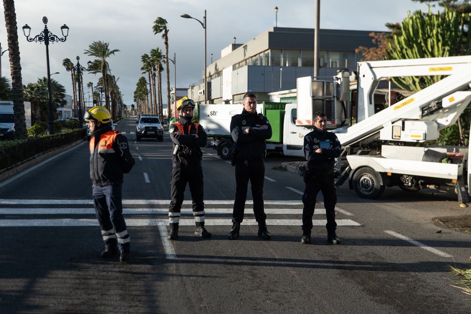 Roquetas planta cara a la borrasca Leonardo: un despliegue humano y técnico frente al temporal
