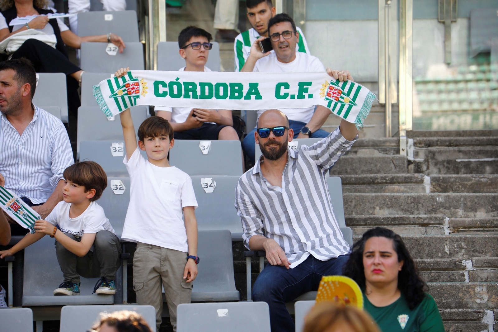 Las mejores fotos del ambiente en El Arcángel para el Córdoba CF - Algeciras