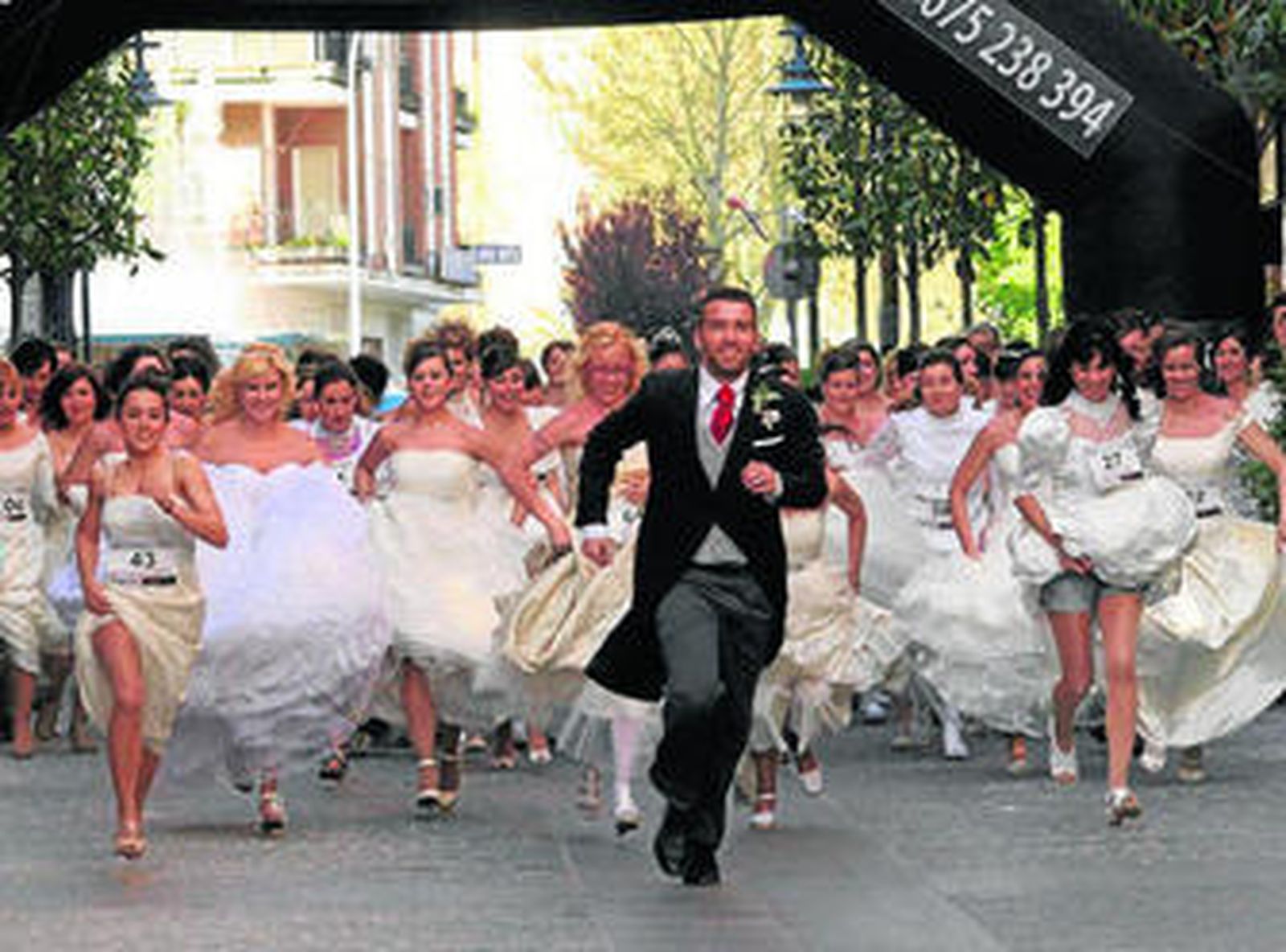 Granada se va de boda en un fin de semana temático