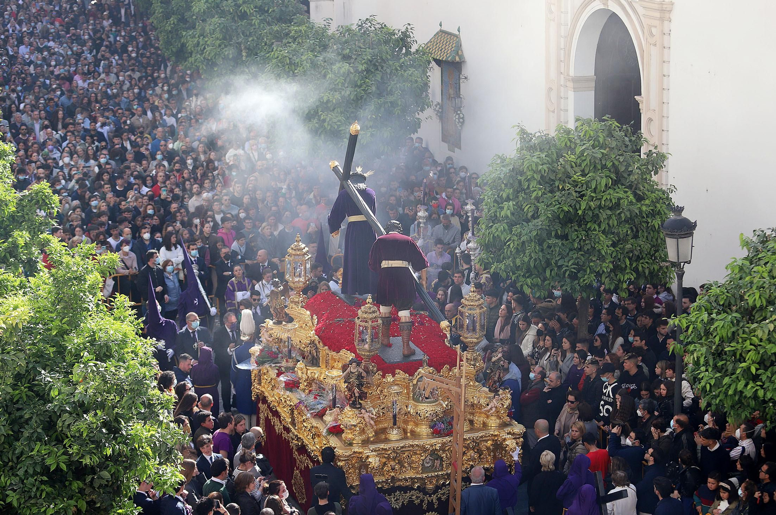 Imágenes del Nazareno en la madrugá de Huelva