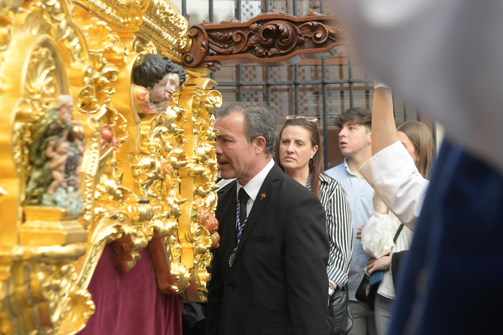 Crónica gráfica del Lunes Santo en Granada