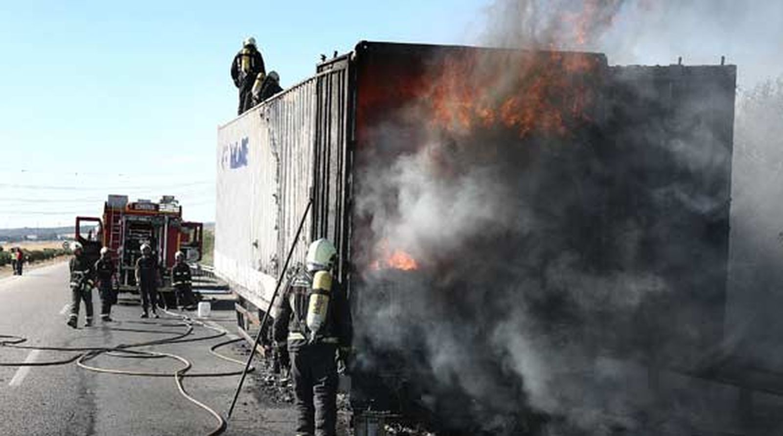 El tráfico vuelve a la A-66 tras casi diez horas de cortes