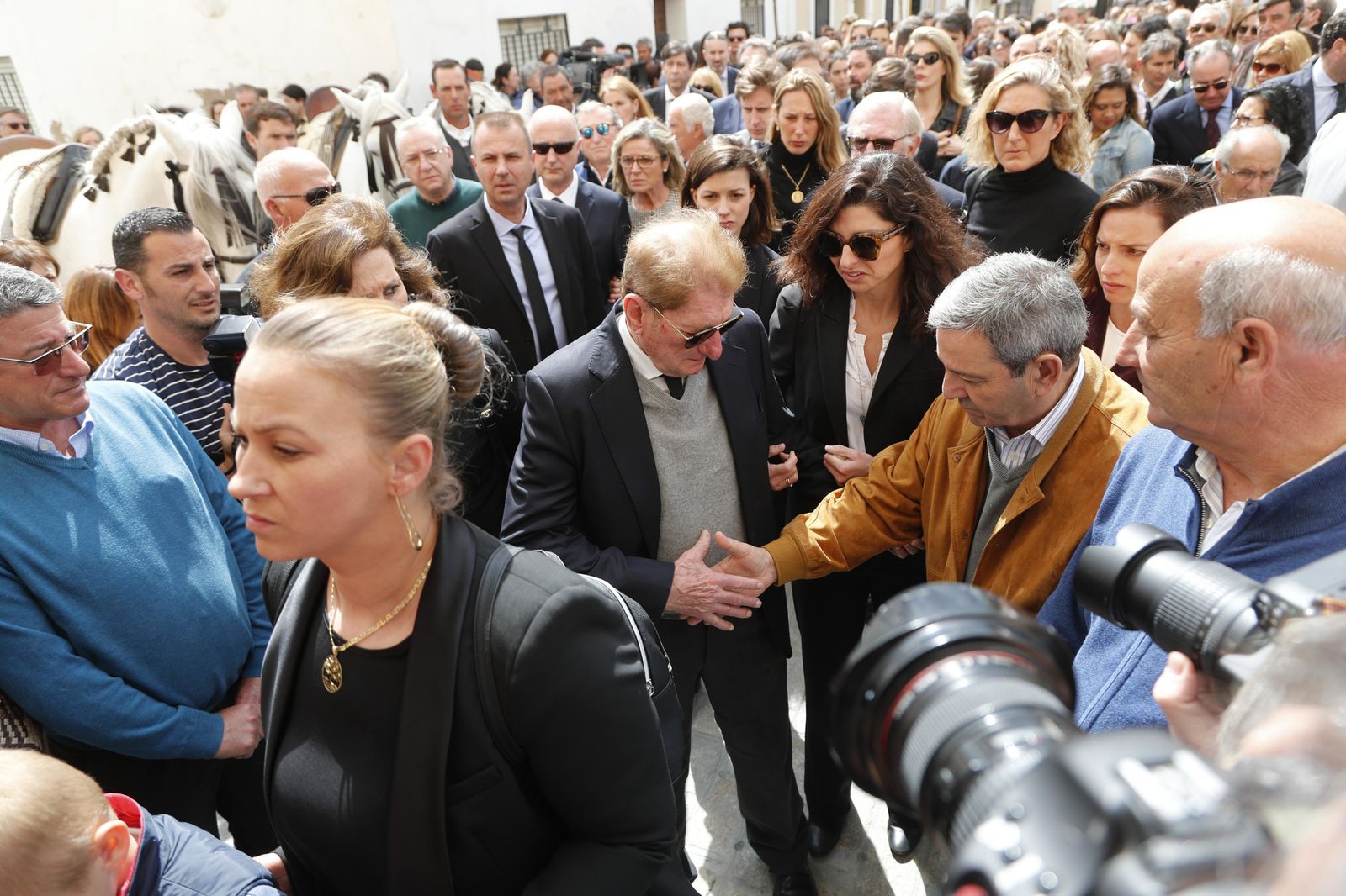 Las imágenes del funeral de Ángel Peralta