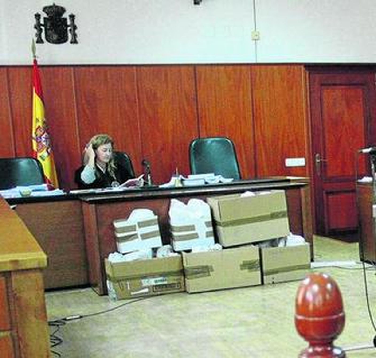 La magistrada que preside el tribunal del jurado, al inicio del juicio.