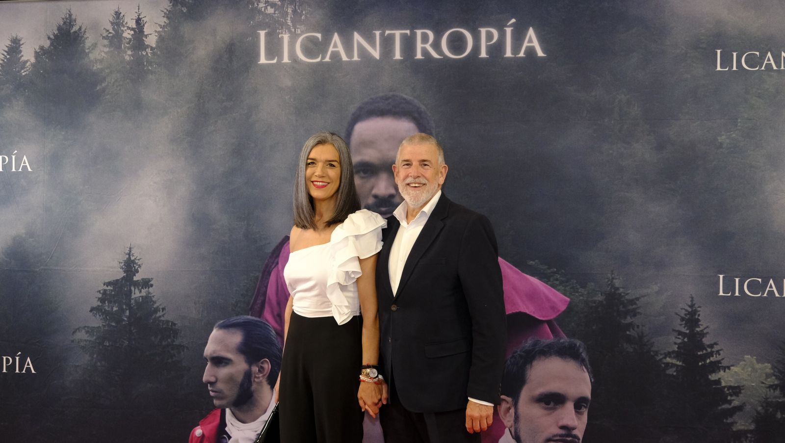 Imágenes del estreno en Almería de la película Licantropía