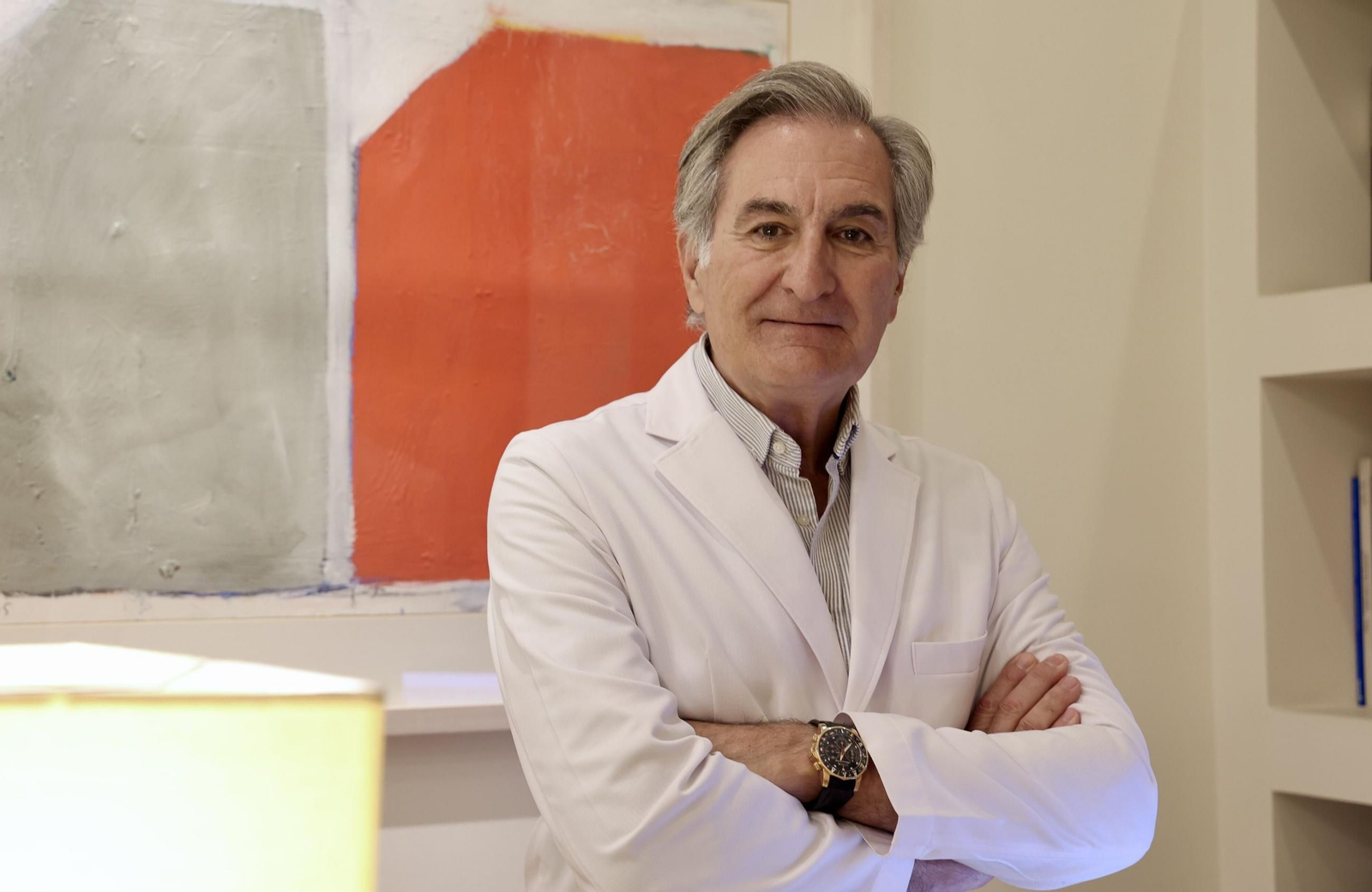El demartólogo Julián Conejo-Mir.