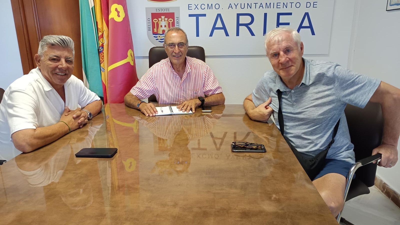 Luis Fernández, a la derecha, con José Antonio Santos y Nacho Trujillo. Luis Fernández, a la derecha, con José Antonio Santos y Nacho Trujillo.