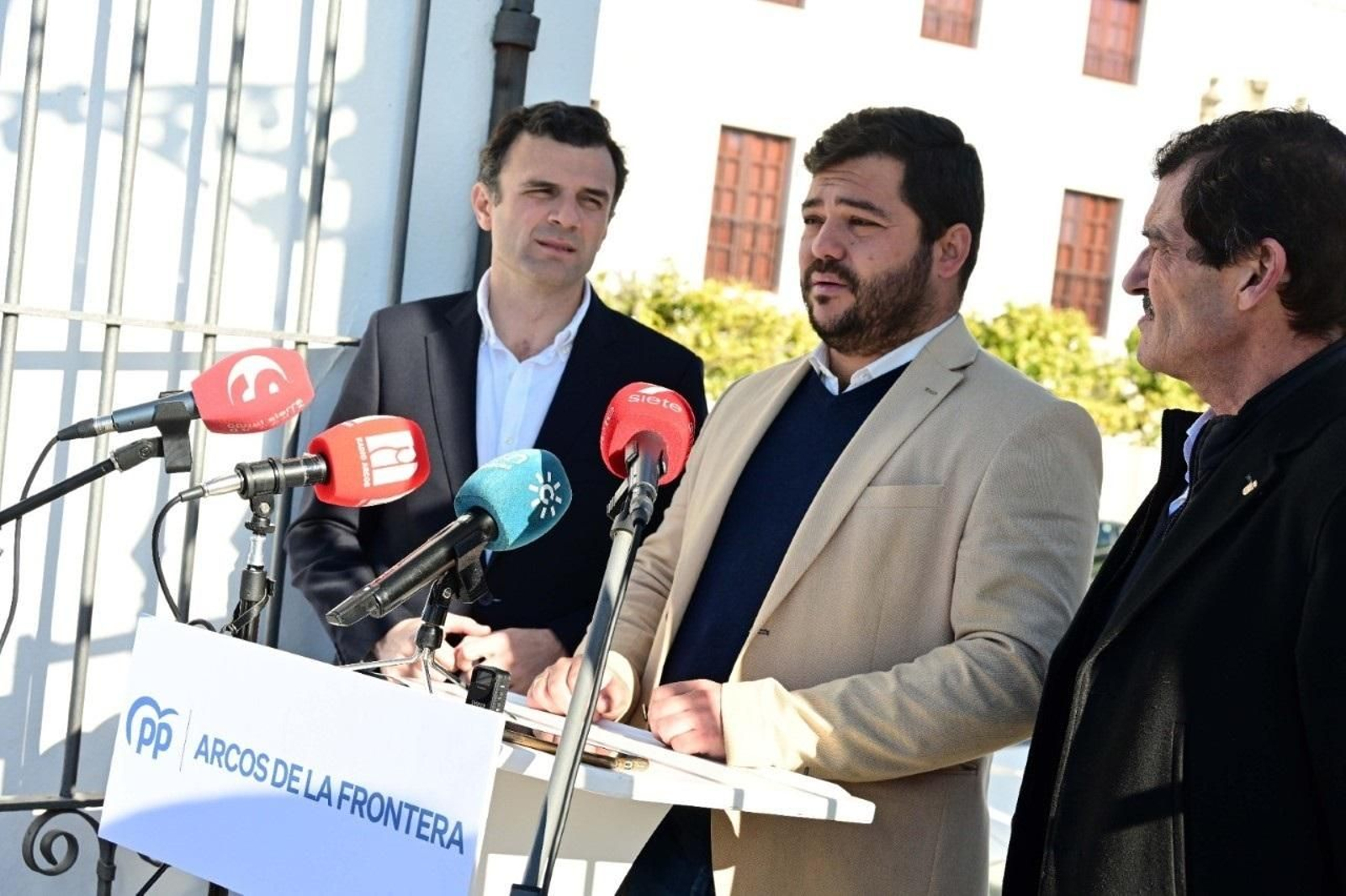 El PP presenta a  Miguel Rodríguez como su candidato en Arcos a las elecciones municipales.