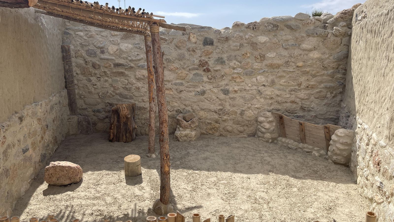 Establo junto a las casas argáricas.