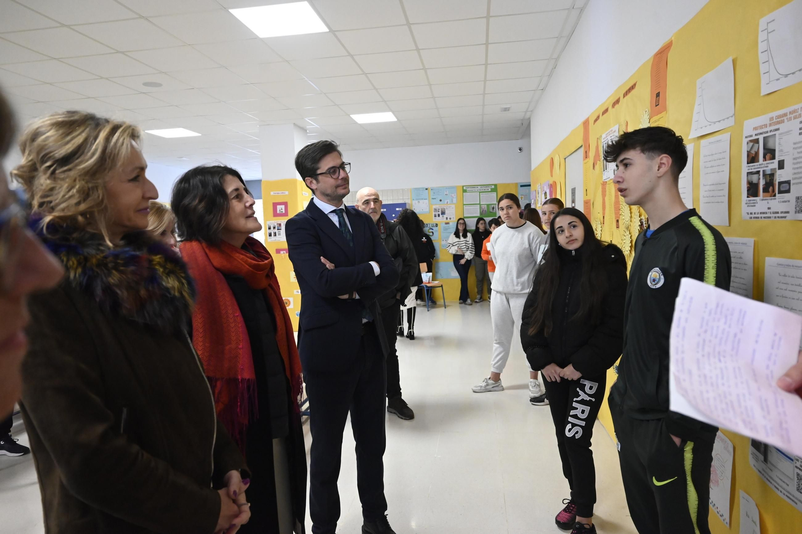 La visita de Casiana Muñoz al instituto de Córdoba que lleva su nombre, en imágenes