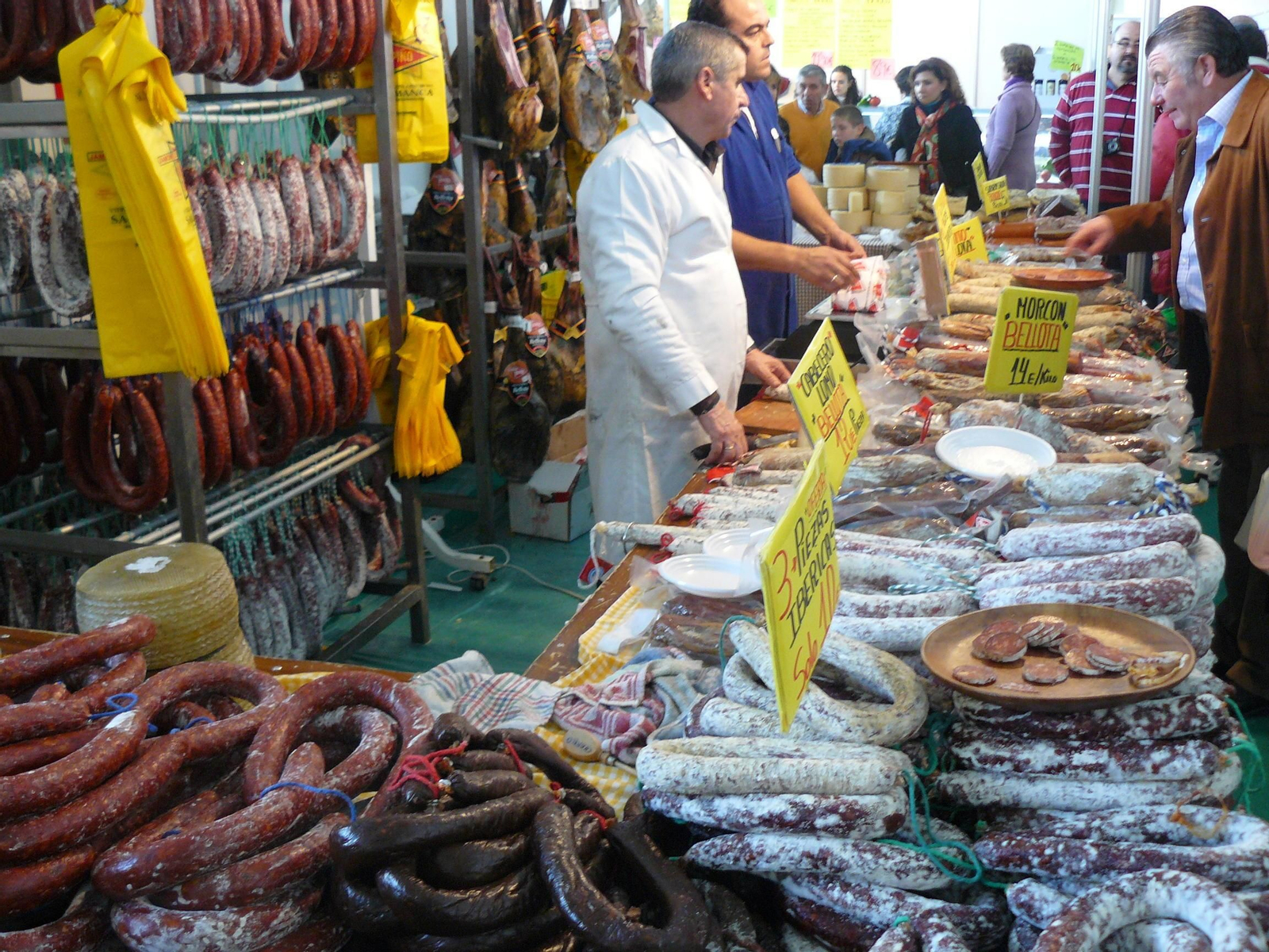 Feria de Muestras y Productos Típicos Artesanales en El Pedroso
